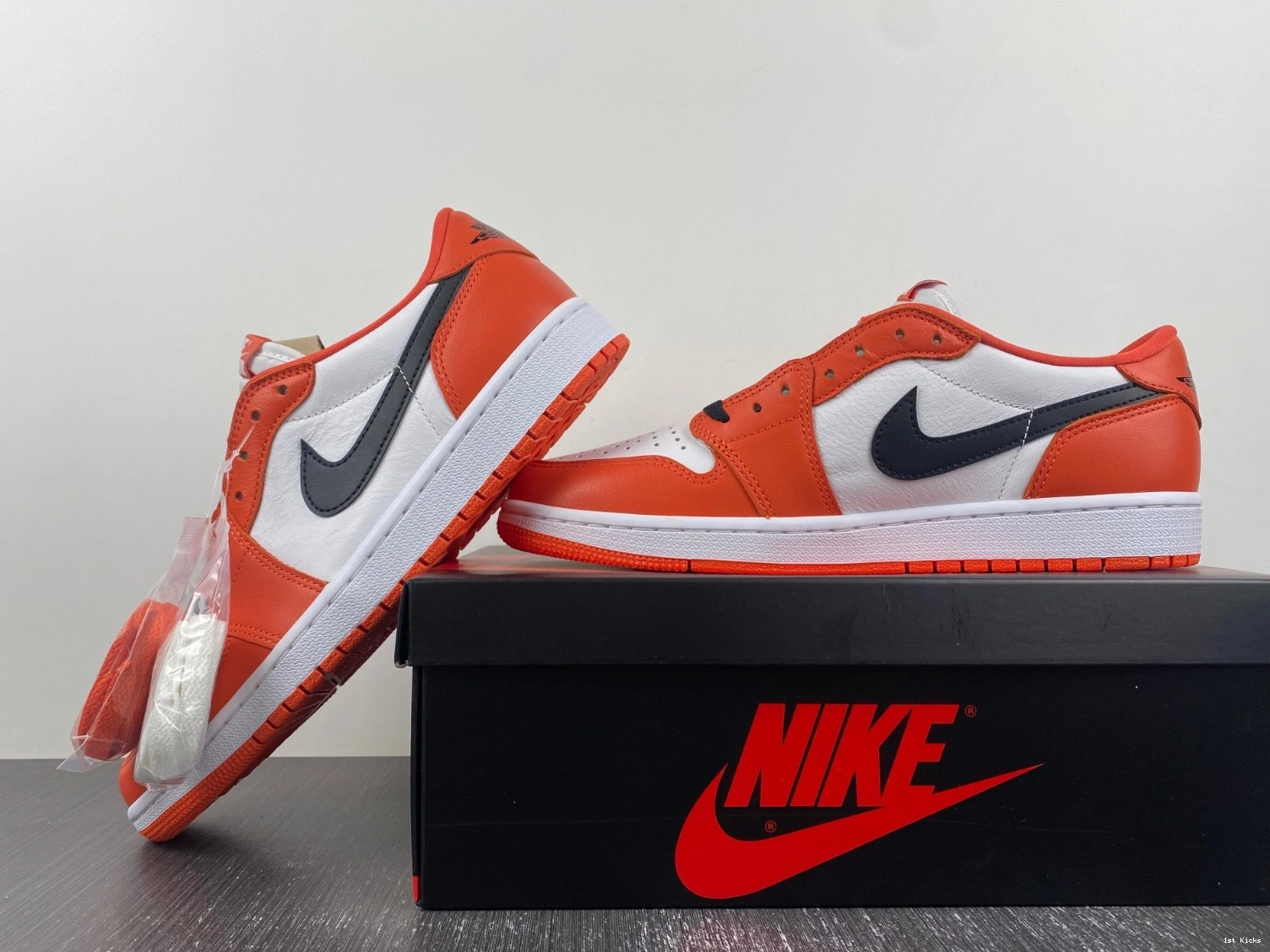 1 Jordan Low CZ0790-801 Men's Starfish - 0129